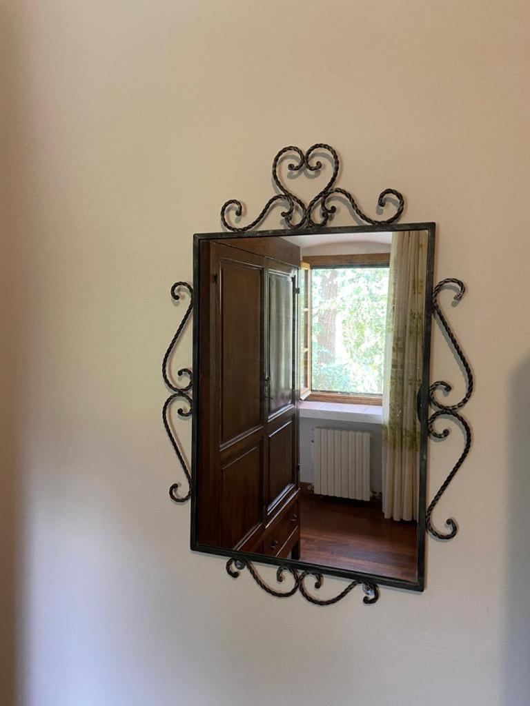 Agriturismo Podere Rondinaio ลัมปอเรคคิโอ ภายนอก รูปภาพ