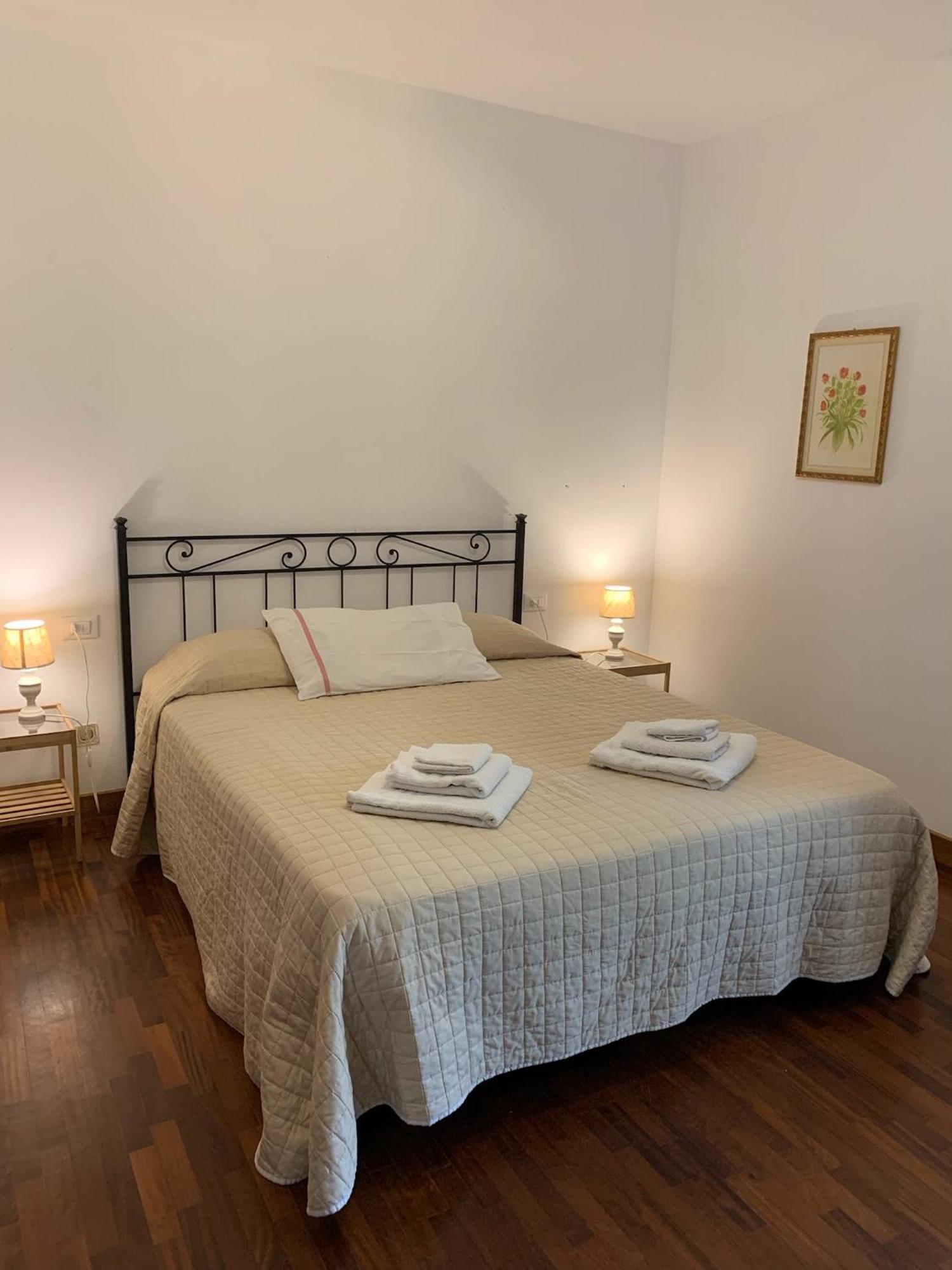 Agriturismo Podere Rondinaio ลัมปอเรคคิโอ ภายนอก รูปภาพ