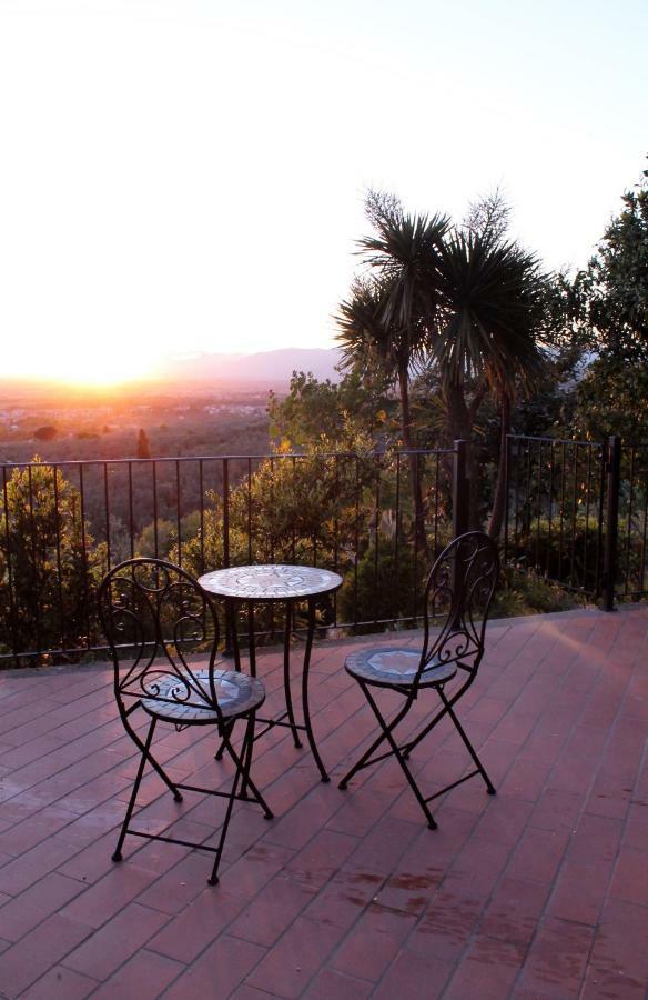 Agriturismo Podere Rondinaio ลัมปอเรคคิโอ ภายนอก รูปภาพ