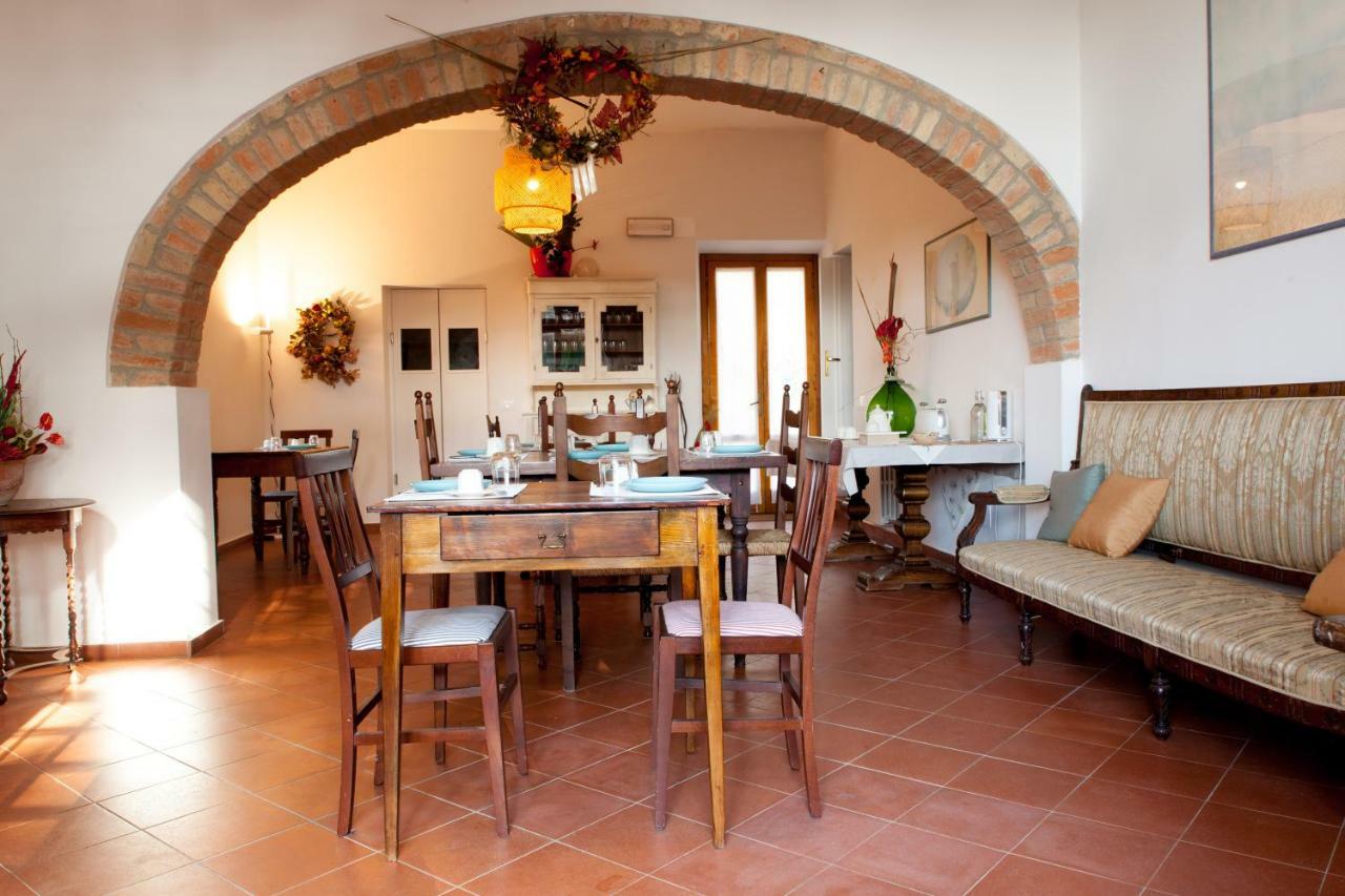 Agriturismo Podere Rondinaio ลัมปอเรคคิโอ ภายนอก รูปภาพ
