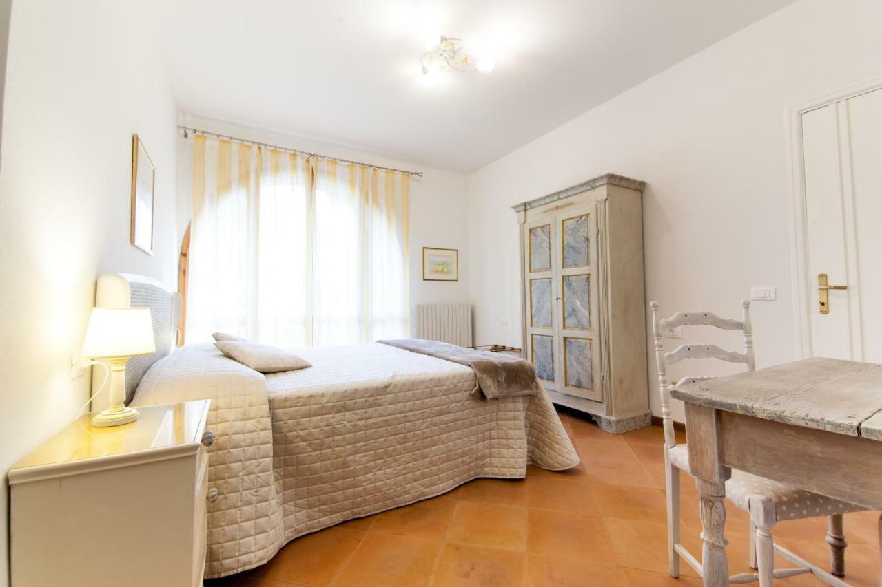 Agriturismo Podere Rondinaio ลัมปอเรคคิโอ ภายนอก รูปภาพ