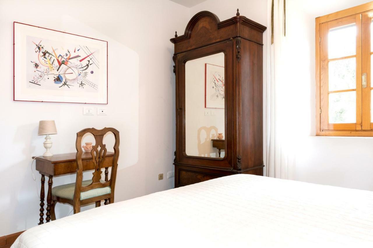 Agriturismo Podere Rondinaio ลัมปอเรคคิโอ ภายนอก รูปภาพ