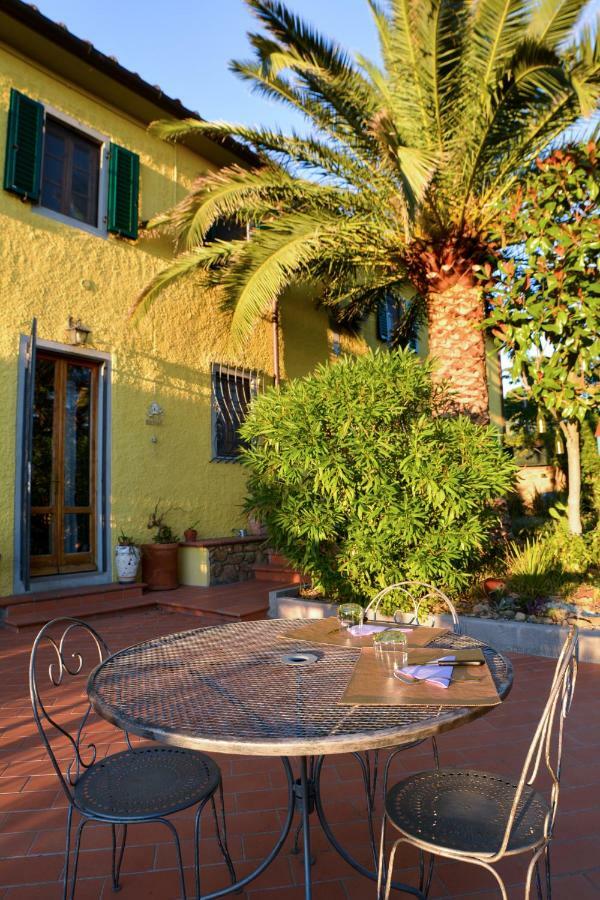 Agriturismo Podere Rondinaio ลัมปอเรคคิโอ ภายนอก รูปภาพ