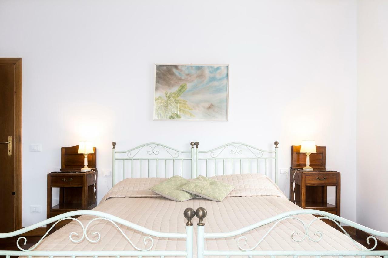 Agriturismo Podere Rondinaio ลัมปอเรคคิโอ ภายนอก รูปภาพ