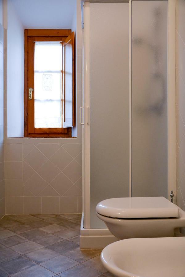 Agriturismo Podere Rondinaio ลัมปอเรคคิโอ ภายนอก รูปภาพ