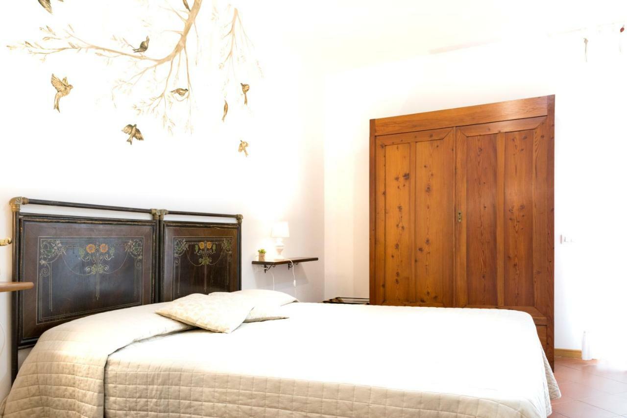 Agriturismo Podere Rondinaio ลัมปอเรคคิโอ ภายนอก รูปภาพ