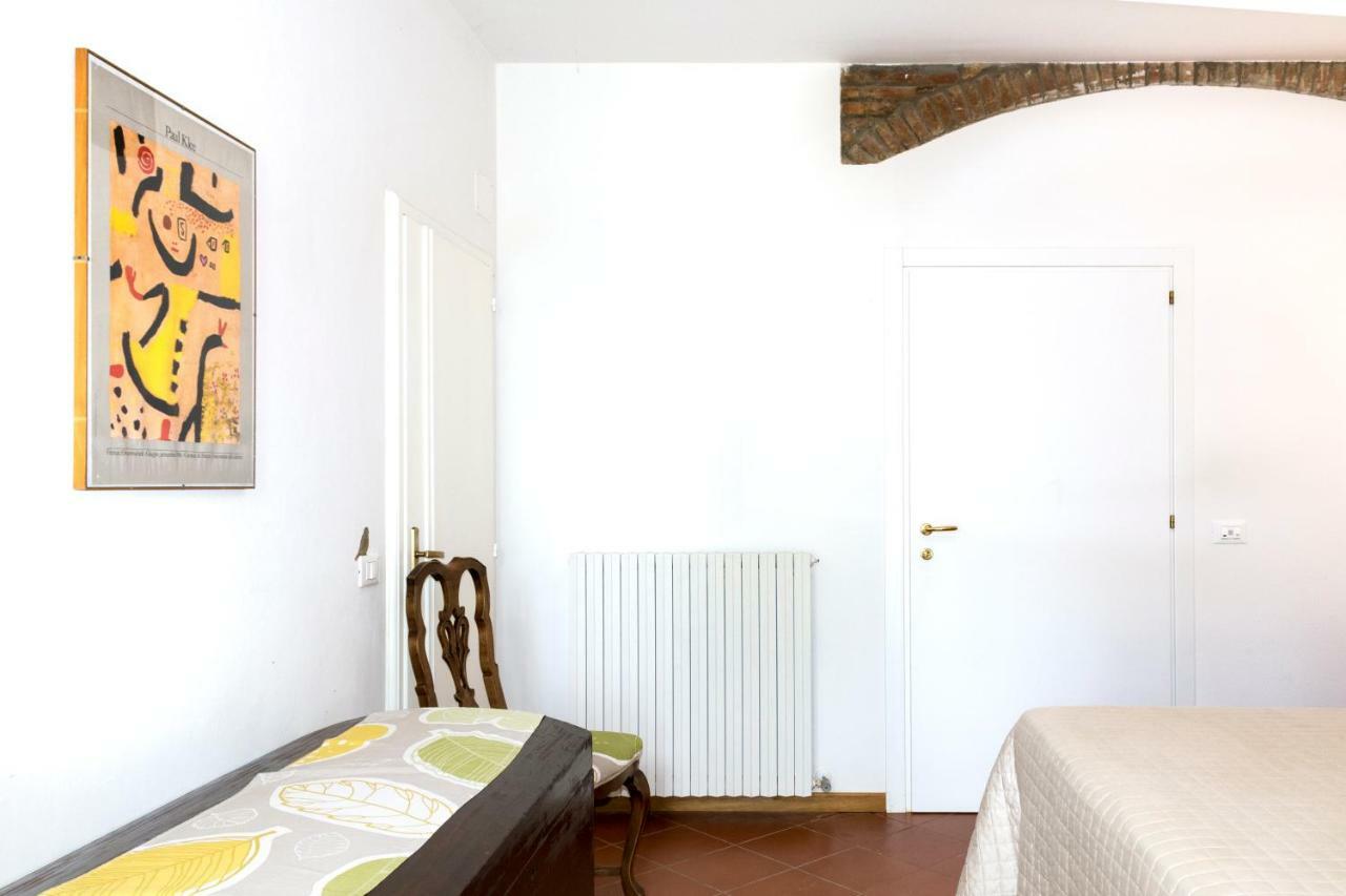Agriturismo Podere Rondinaio ลัมปอเรคคิโอ ภายนอก รูปภาพ